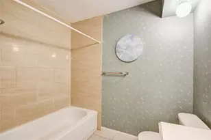 9510 Huntington Way Dr, Houston, TX 77099 - Photo 31