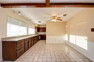 9510 Huntington Way Dr, Houston, TX 77099 - Photo 11