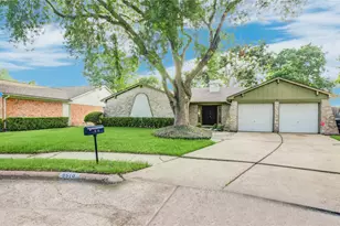 9510 Huntington Way Dr, Houston, TX 77099 - Photo 3