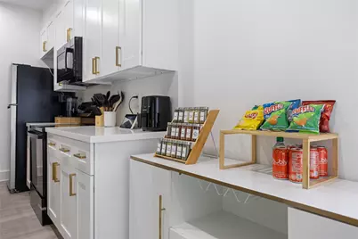 2330 Wavell Street, Houston, TX 77088 - Photo 9