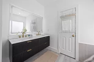 2330 Wavell St, Houston, TX 77088 - Photo 15