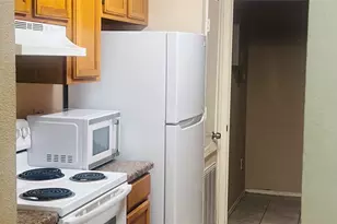 9797 Leawood Blvd, Houston, TX 77099 - Photo 5