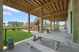 172 Ocean View Dr Dr, Crystal Beach, TX 77650 - Photo 21