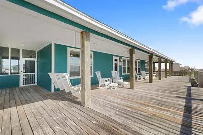 172 Ocean View Drive Drive, Crystal Beach, TX 77650 - Photo 5