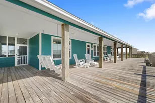 172 Ocean View Dr Dr, Crystal Beach, TX 77650 - Photo 5