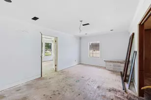 3512 10th St, Beaumont, TX 77705 - Photo 7