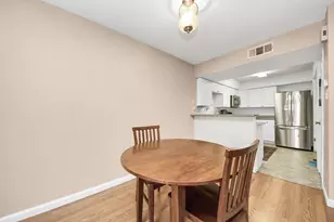 10555 Turtlewood Ct, Houston, TX 77072 - Photo 5