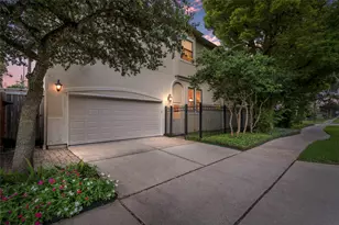 4440 Betty St, Bellaire, TX 77401 - Photo 37