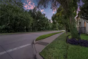 4440 Betty St, Bellaire, TX 77401 - Photo 39