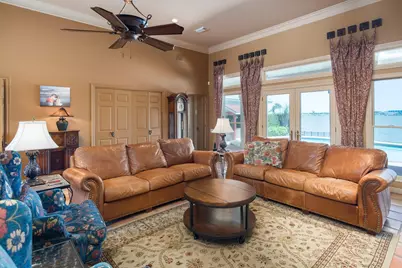 102 Twin Oaks Way, Kemah, TX 77565 - Photo 9