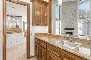 6710 Blue Hills Rd, Houston, TX 77069 - Photo 9