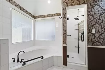 6710 Blue Hills Road, Houston, TX 77069 - Photo 19