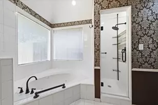 6710 Blue Hills Rd, Houston, TX 77069 - Photo 19