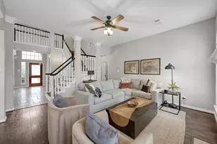 31 E Amberglow Cir, The Woodlands, TX 77381 - Photo 11