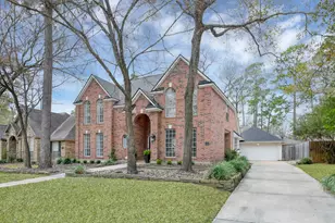 31 E Amberglow Cir, The Woodlands, TX 77381 - Photo 1