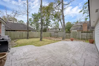 31 E Amberglow Circle, The Woodlands, TX 77381 - Photo 33