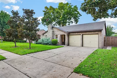 3107 Pecan Point Drive, Sugar Land, TX 77478 - Photo 5