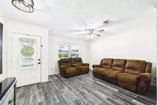 3205 Village Ln, Deer Park, TX 77536 - Photo 9