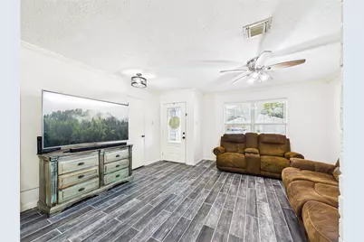 3205 Village Lane, Deer Park, TX 77536 - Photo 7