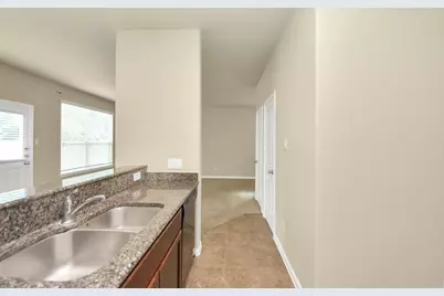 16434 Tracy Court, Conroe, TX 77306 - Photo 9
