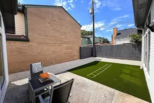 9822 Oak Point Dr, Houston, TX 77055 - Photo 43
