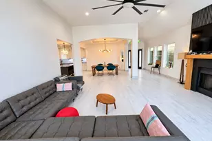 9822 Oak Point Dr, Houston, TX 77055 - Photo 9