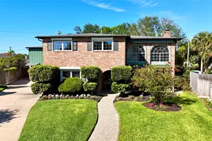 2610 Gerol Ct, Galveston, TX 77551 - Photo 1