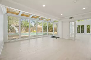 2610 Gerol Ct, Galveston, TX 77551 - Photo 7