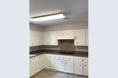 7818 Vickijohn Drive, Houston, TX 77071 - Photo 3
