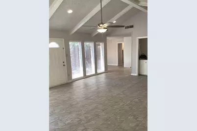7818 Vickijohn Drive, Houston, TX 77071 - Photo 23