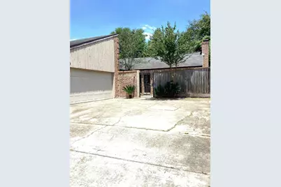 7818 Vickijohn Drive, Houston, TX 77071 - Photo 21