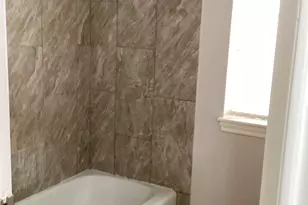 7818 Vickijohn Dr, Houston, TX 77071 - Photo 9