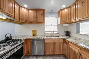 10546 Waving Fields Dr, Houston, TX 77064 - Photo 13