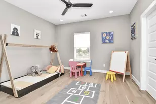 316 Thornton Rd, Houston, TX 77018 - Photo 17