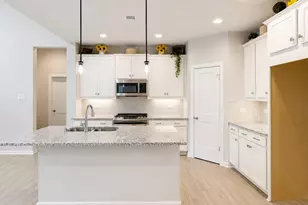 606 Pecan Hickory Ct, Conroe, TX 77318 - Photo 5