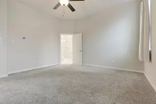 606 Pecan Hickory Ct, Conroe, TX 77318 - Photo 11