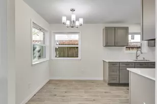 6303 Greenway Forest Ln, Houston, TX 77088 - Photo 13