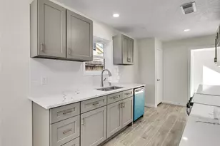 6303 Greenway Forest Ln, Houston, TX 77088 - Photo 11