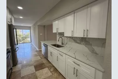 5050 Ambassador Way #212, Houston, TX 77056 - Photo 5