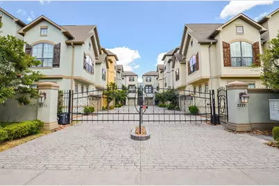 2217 Nantucket Drive, Houston, TX 77057 - Photo 1