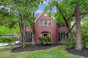 2 S Duskwood Pl, The Woodlands, TX 77381 - Photo 1