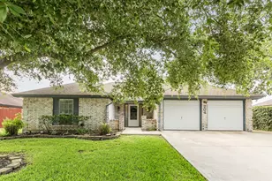 204 Corkwood St, Lake Jackson, TX 77566 - Photo 1
