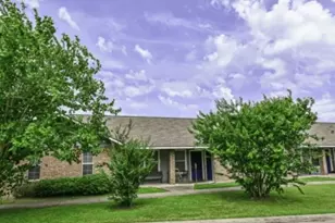 100 Justin Wy, Eagle Lake, TX 77434 - Photo 5