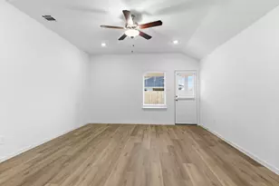 3526 Grassland Dr, League City, TX 77573 - Photo 13