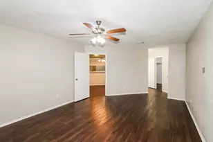 19402 San Gabriel Dr, Houston, TX 77084 - Photo 9