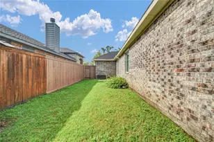 108 Woodridge Xing, Clute, TX 77531 - Photo 31