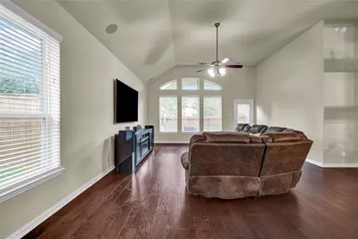 108 Woodridge Crossing, Clute, TX 77531 - Photo 15