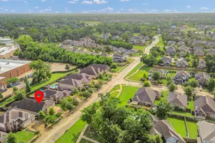 108 Woodridge Xing, Clute, TX 77531 - Photo 35
