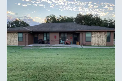 200 Nutt St, Valley Mills, TX 76689 - Photo 1