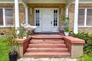 119 E Houston St, Refugio, TX 78377 - Photo 3